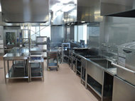 フード・ステンレス壁貼・各厨房機器設置例